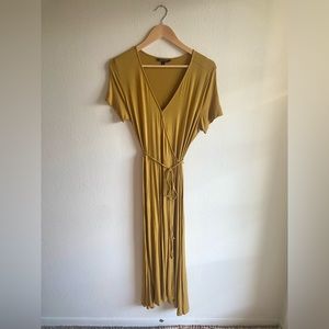 Banana Republic Wrap Dress - size M